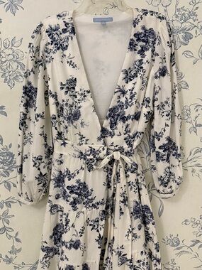 ANTONIO MELANI Cream and Navy Floral Wrap Dress